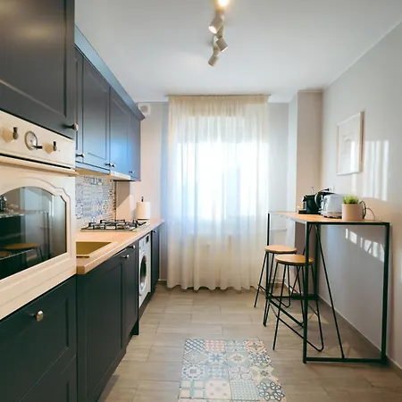 Appartamento Downtown Delight Bucarest Esterno foto